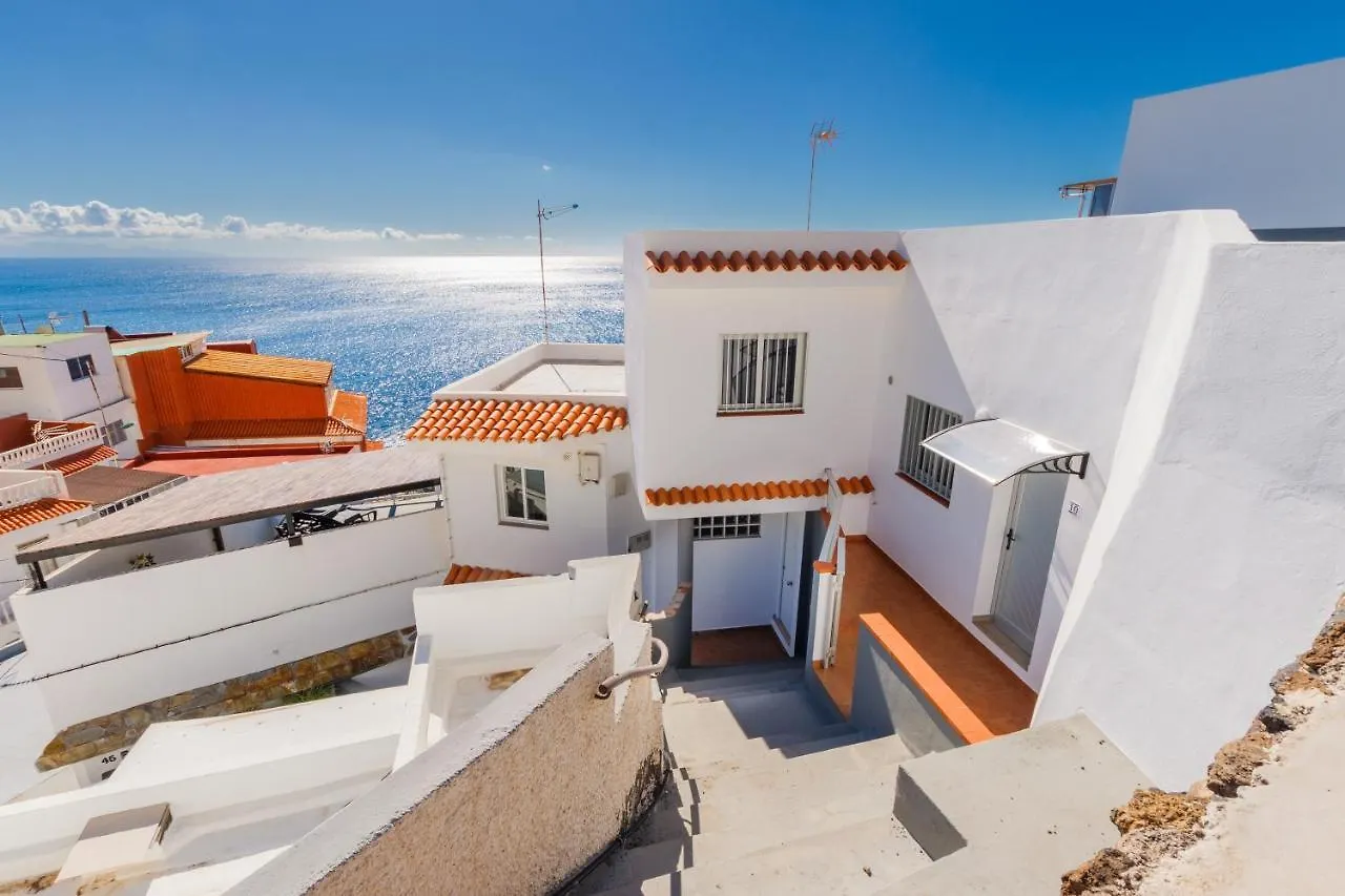 Spacious Studio Next To The Sea With Stunning Views Santa Cruz de Tenerife Spain